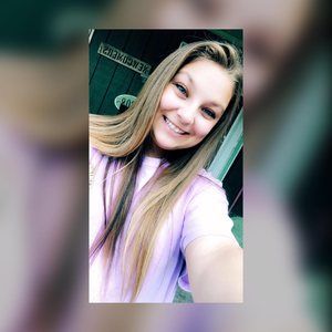 Meet your Posher, Christine